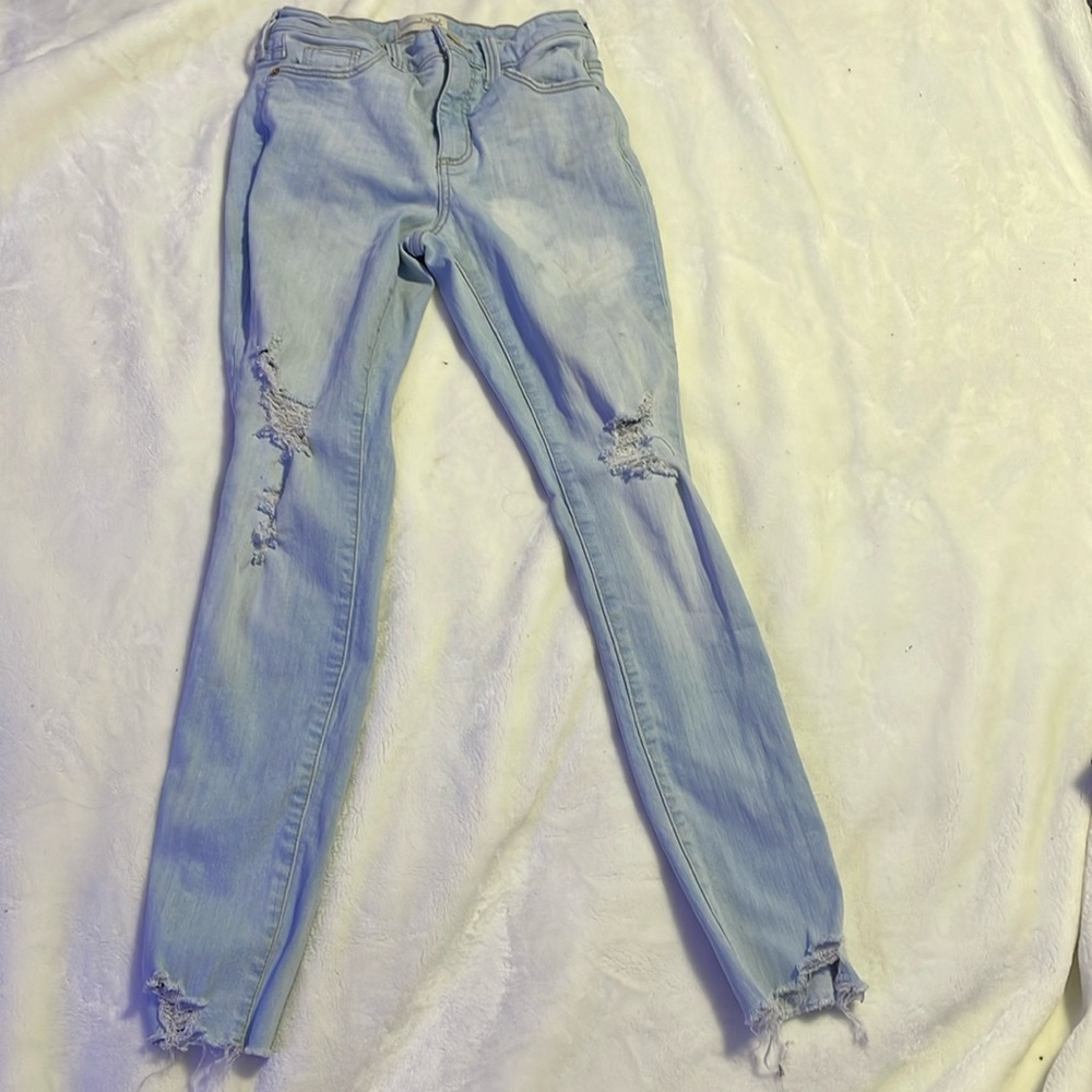 High waisted ripped skinny jeans
